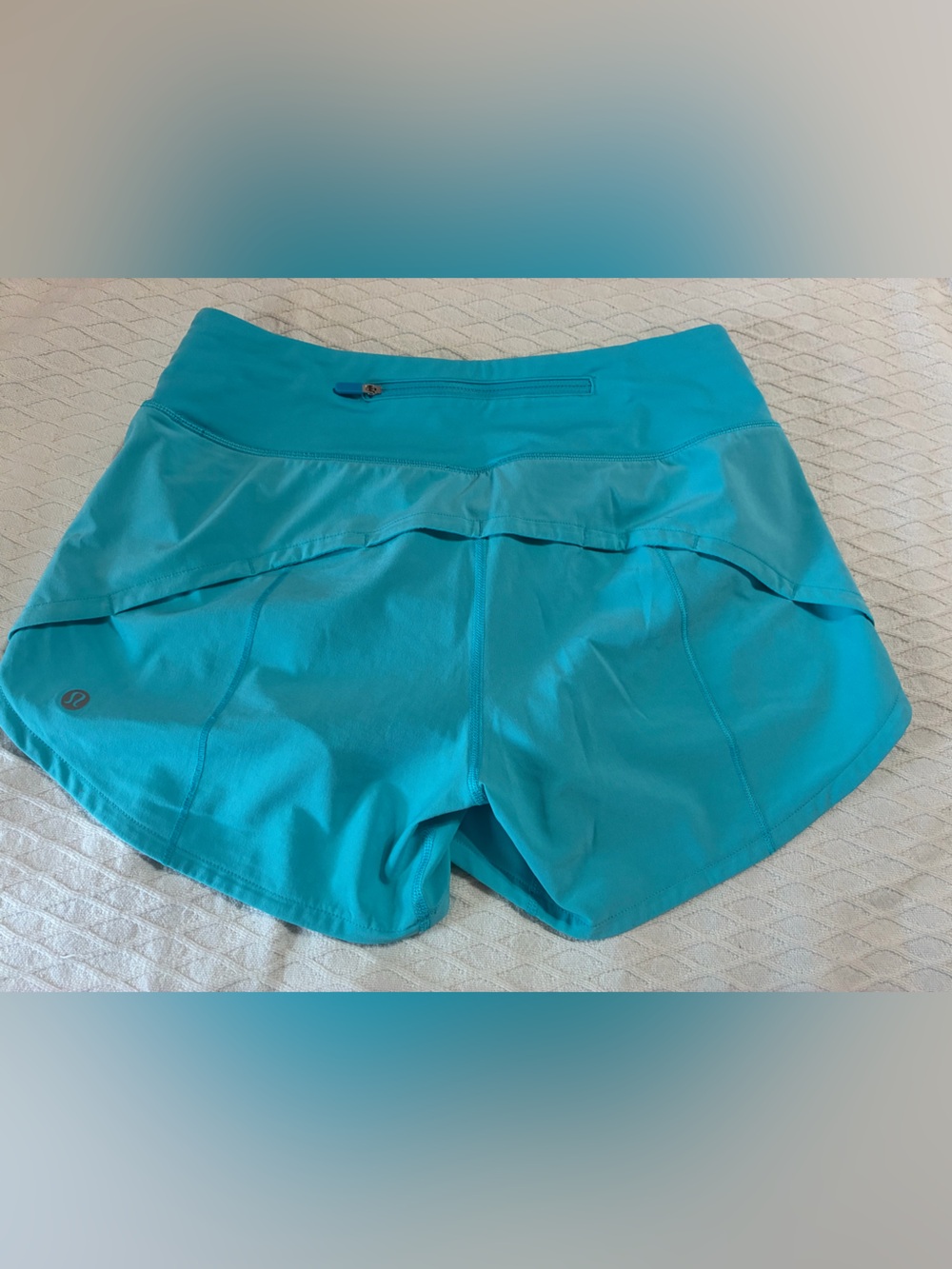 Lululemon - Picture 3 of 5